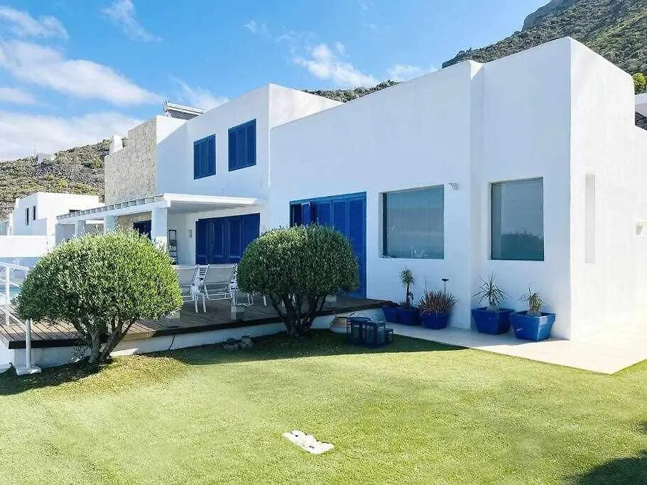Villa Itaca Vista Mar Y Piscina Climatizada أذيخي